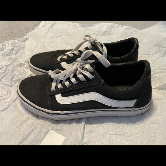 black and white vans - Picture 2 of 2